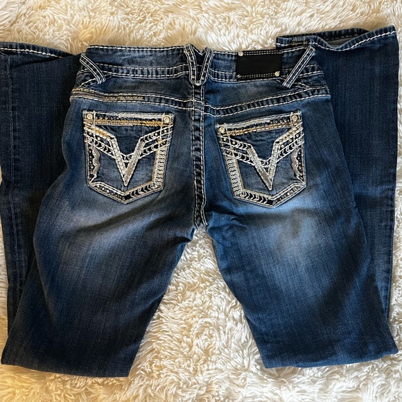 Vigoss jeans
"The Chelsea Slim Boot"

Size 5/6
Length 33" - Picture 2 of 6